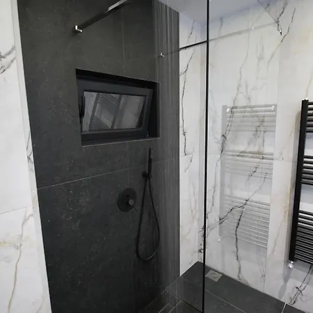 Eros - Luxurious * Thessaloniki